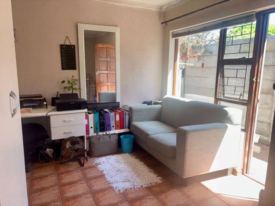 To Let 1 Bedroom Property for Rent in Stellenridge Western Cape